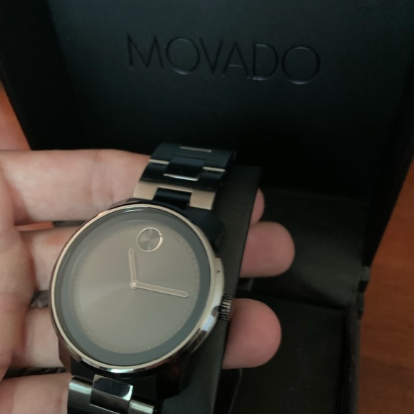 Movado Bold - Picture 2 of 2
